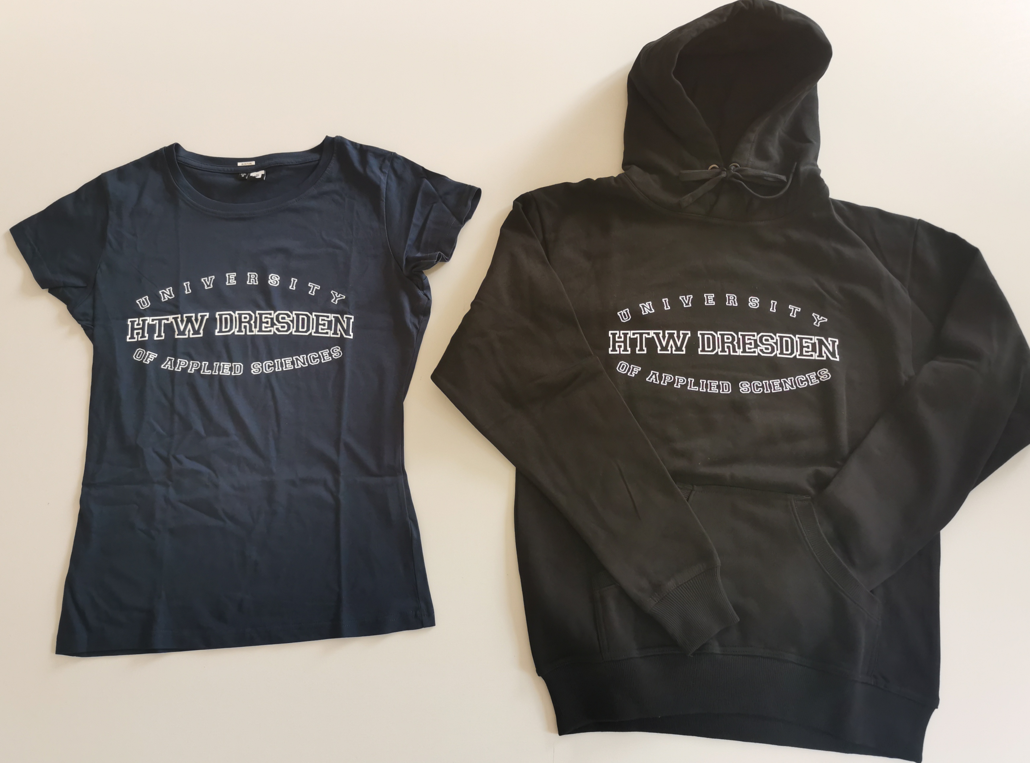 Merchandise-Artikel (in echt)